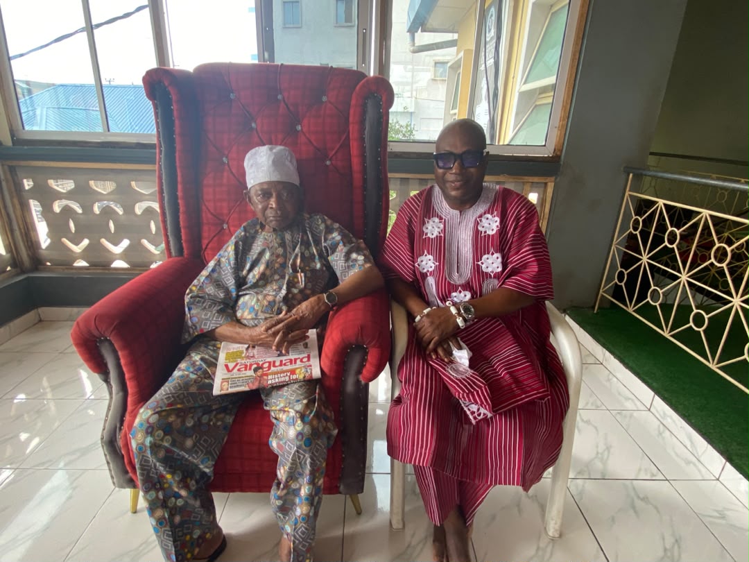 Ogun House of Assembly Hopeful, Adeoye Adeniran, Receives Royal Blessing from Alake, Olubara