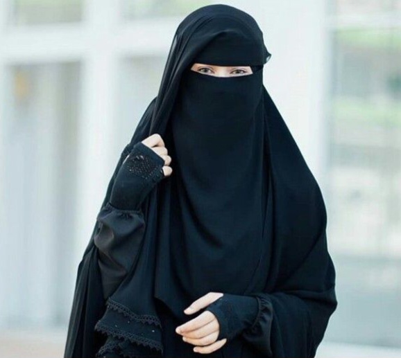 Niqob is Islamic, not an indecent dress - Cleric tells FUNAAB mgt
