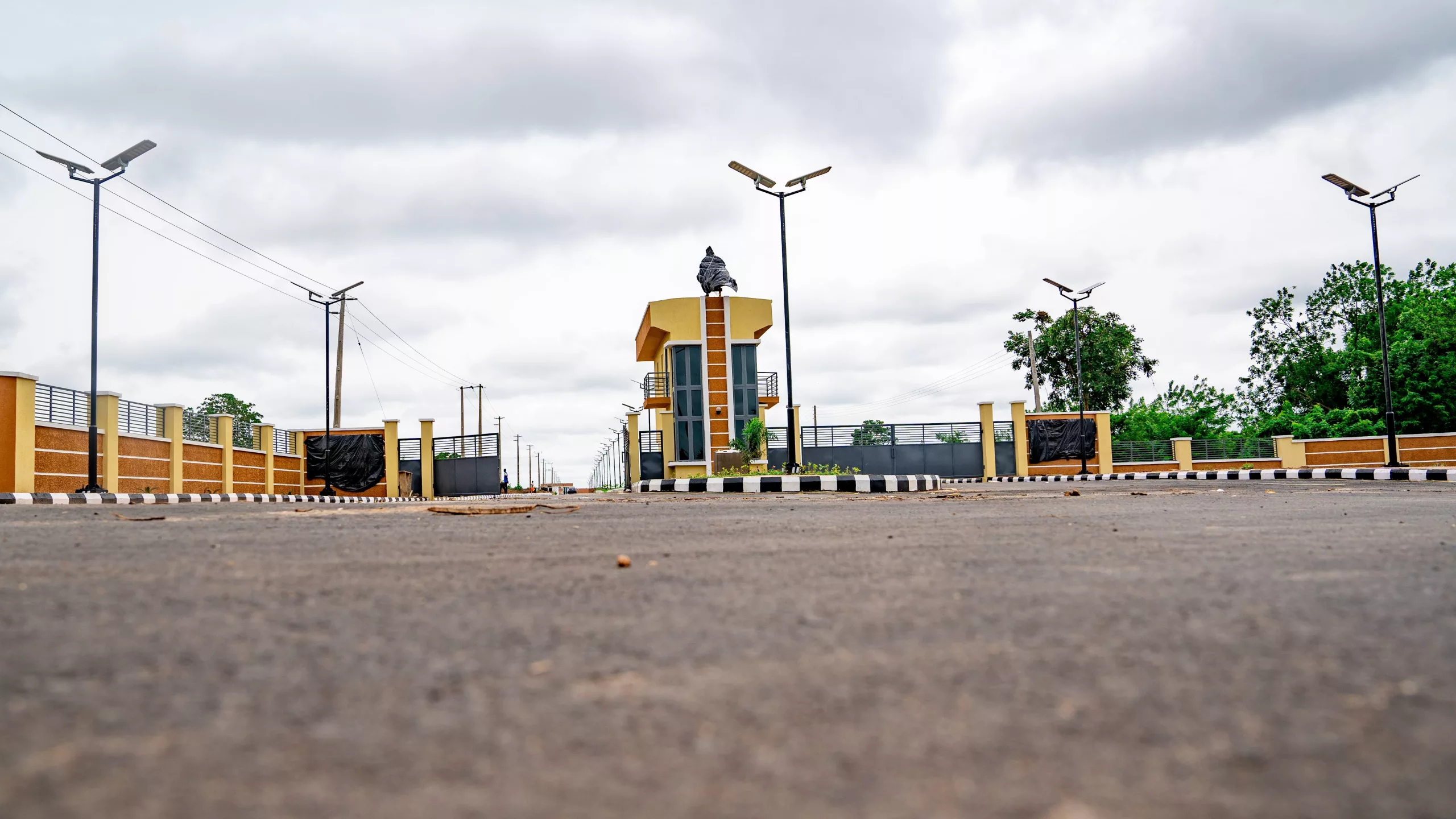 Community, Students Accuse LAUTECH Lecturers of Sabotaging Iseyin Campus