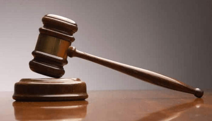 Just In: 'We don't need you here' - Tribunal secretary tells journalists as lawyers battle for seats