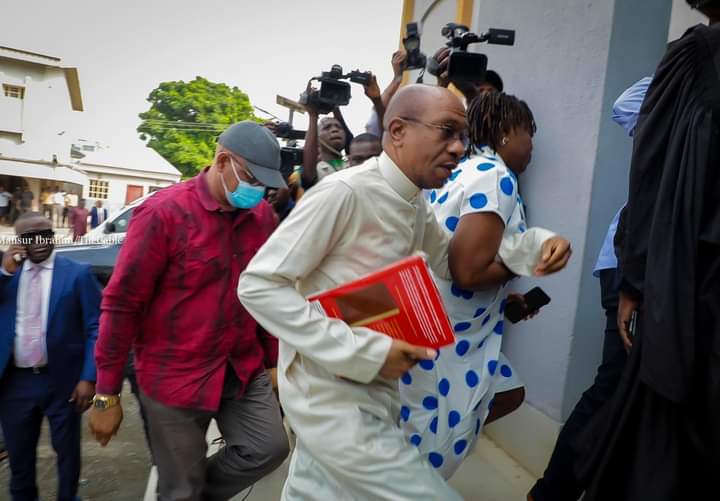 Just In: FG arraigns Emefiele, pleads not guilty to illegal firearm charges