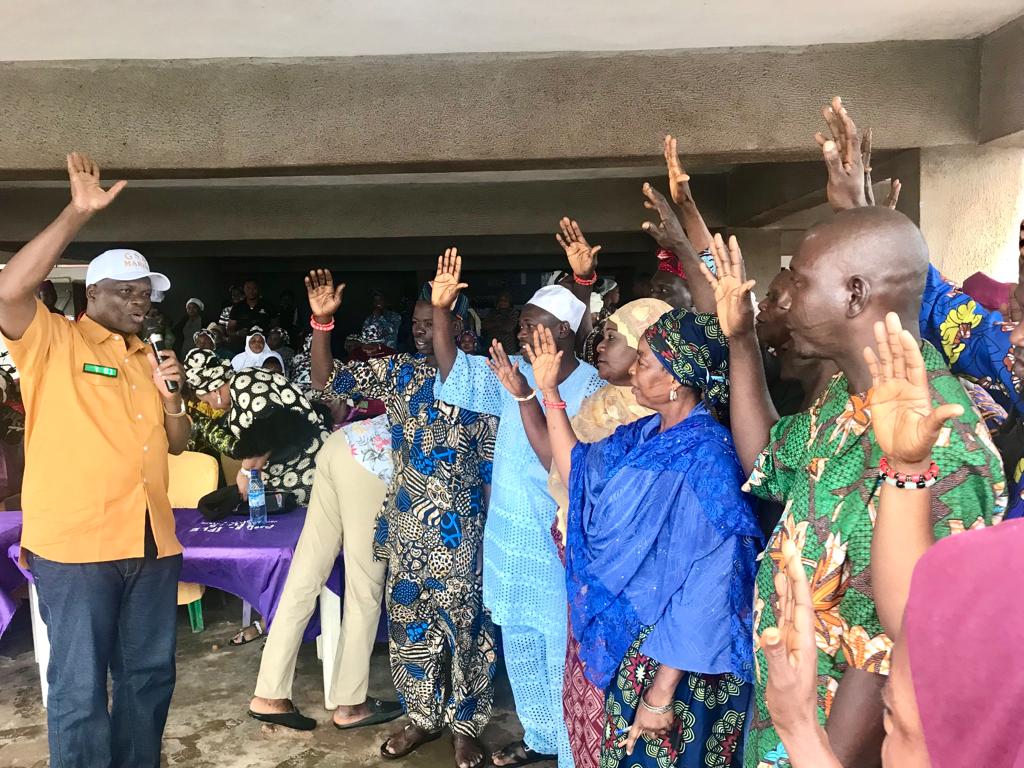 3, 000 Marketmen, Artisans, sign up for Makinde’s second term in Oke-Ogun
