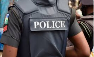 Police man chasing ‘yahoo boys’ guns down WASCE candidate in Ibadan