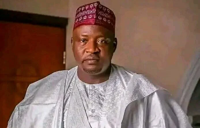 Kano Senator dumps NNPP, as Buhari's aide hints on Kwakwanso, Abba Yusuf joining APC