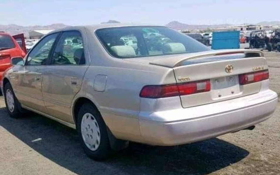 Just In: Robbers cart away Ogun Journalist car