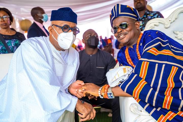 Colour, glamour as Monarch honours Lagos Senator, Yayi, Badru, others with chieftaincy titles