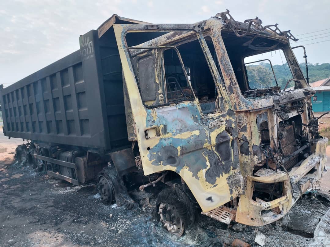 Trailer crushes Corps member, Okada rider to death in Abeokuta