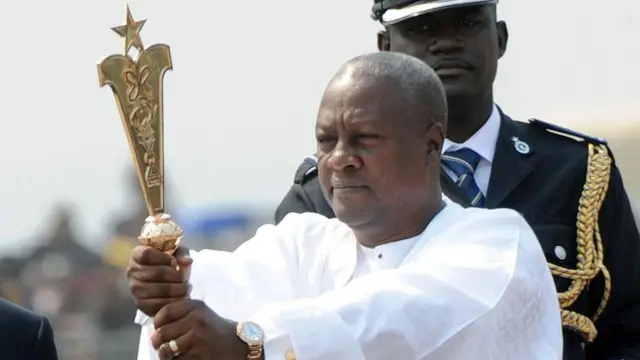 Ghana president suspends Supreme Court chief justice