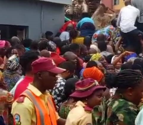 Pregnant woman, six others die in stampede during Customs rice sale