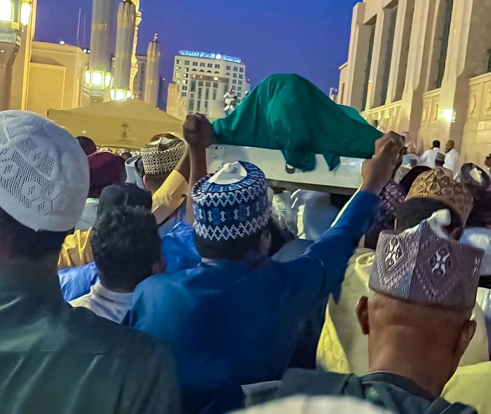 Finally, Aminu Dantata laid to rest in Al-Baqi’, Saudi